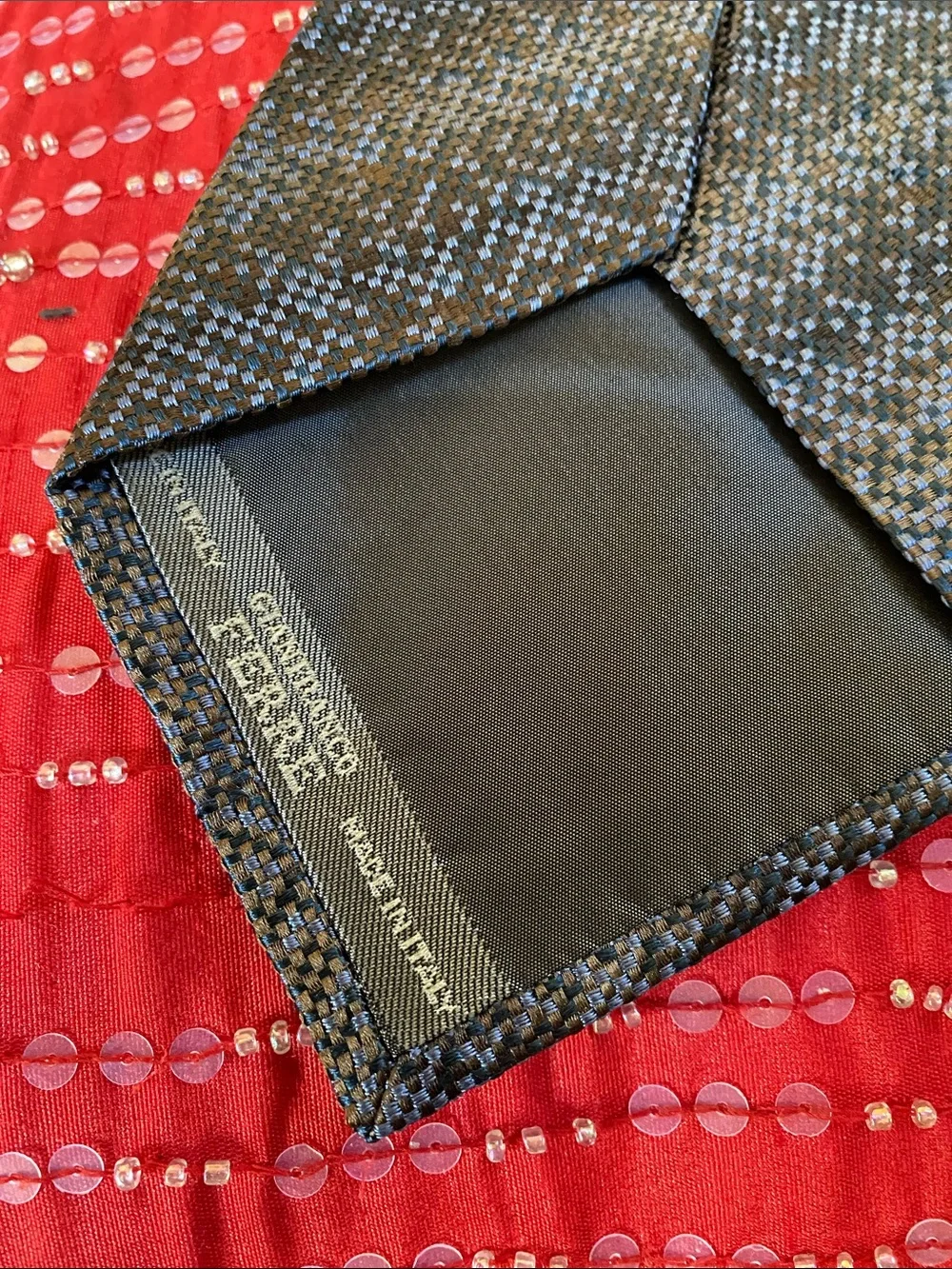 Gianfranco Ferre Made in Italy 🇮🇹 💯 Silk Textured Subtle Shimmer Luxury Tie NWOT
